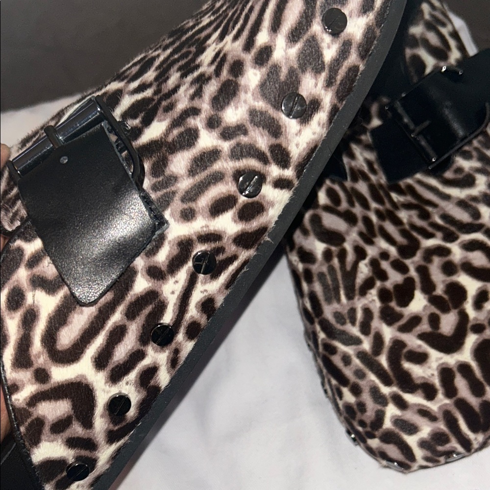 Veronica Beard Leopard and Black Mules - Picture 7 of 9